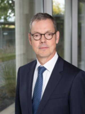 Porträt Prof. Dr. Peter Bofinger
